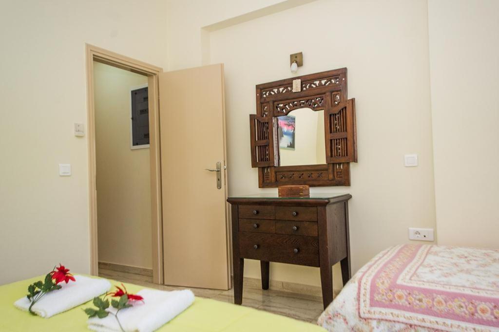 Cozy Flats In An Olive Grove By The Sandy Beach Kánalos Exterior photo
